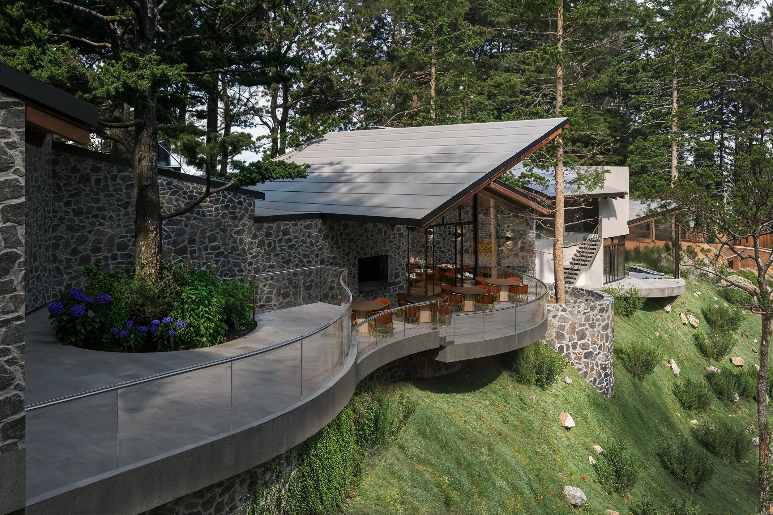 Exterior 2